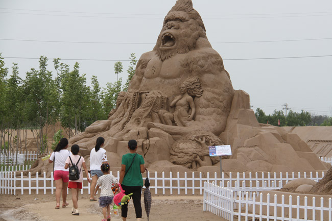 濱州首個(gè)大型沙雕雕塑亮相，沙灘雕塑主題公園正式開(kāi)園
