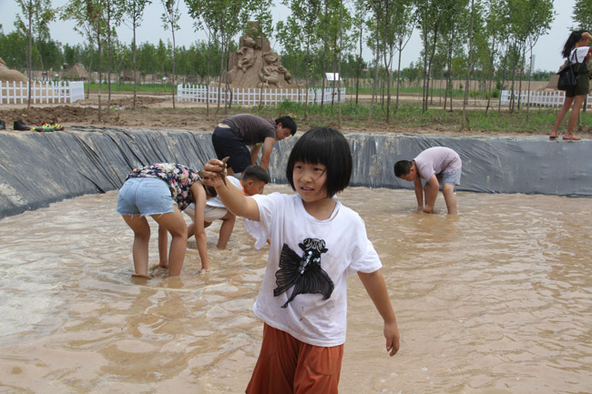 濱州首個(gè)大型沙雕雕塑亮相，沙灘雕塑主題公園正式開(kāi)園